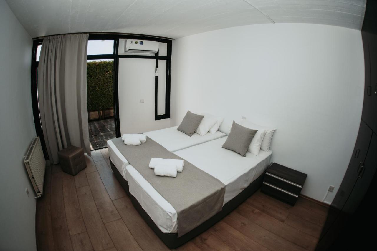 Ovis Hotel Apartments ไอยานาปา ภายนอก รูปภาพ