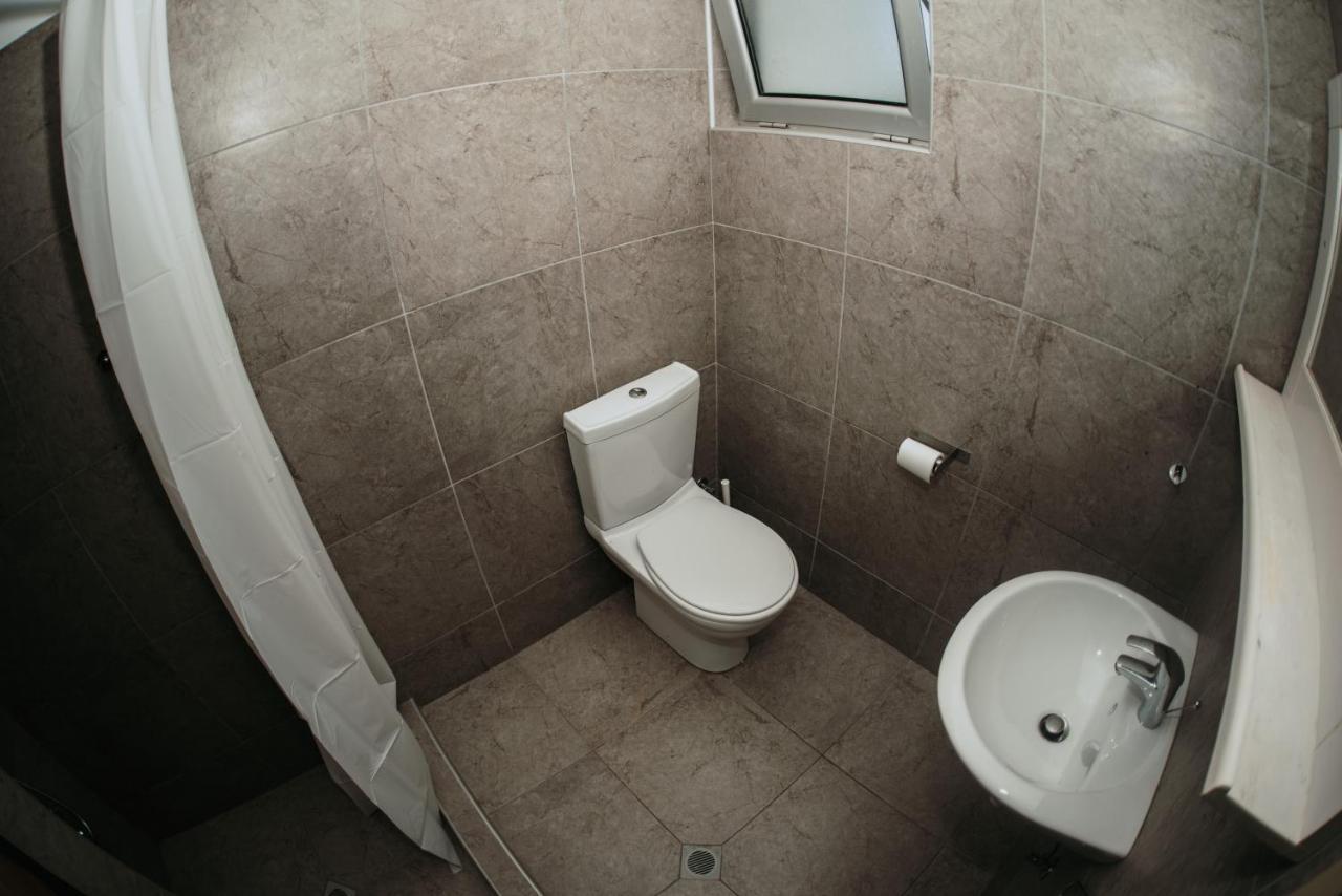 Ovis Hotel Apartments ไอยานาปา ภายนอก รูปภาพ