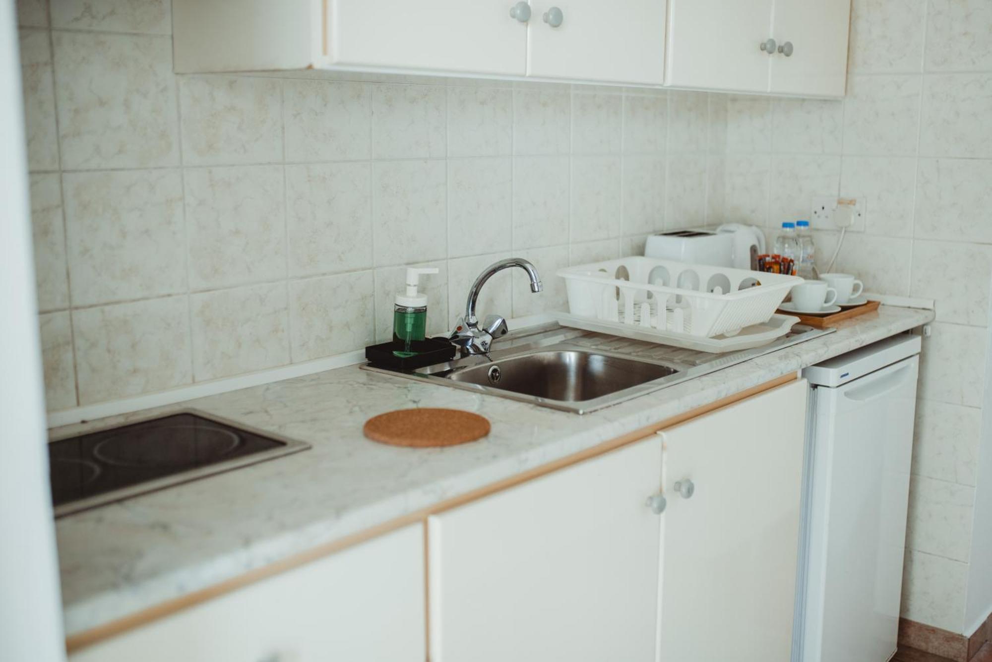 Ovis Hotel Apartments ไอยานาปา ภายนอก รูปภาพ