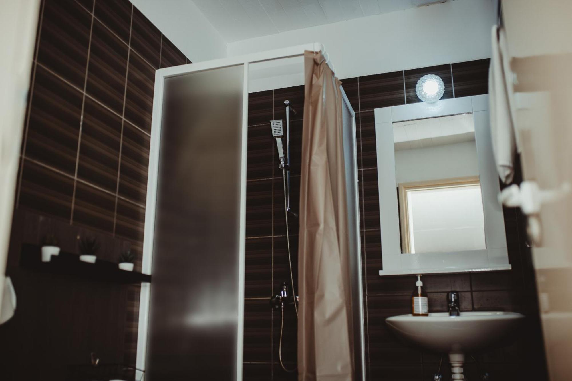 Ovis Hotel Apartments ไอยานาปา ภายนอก รูปภาพ